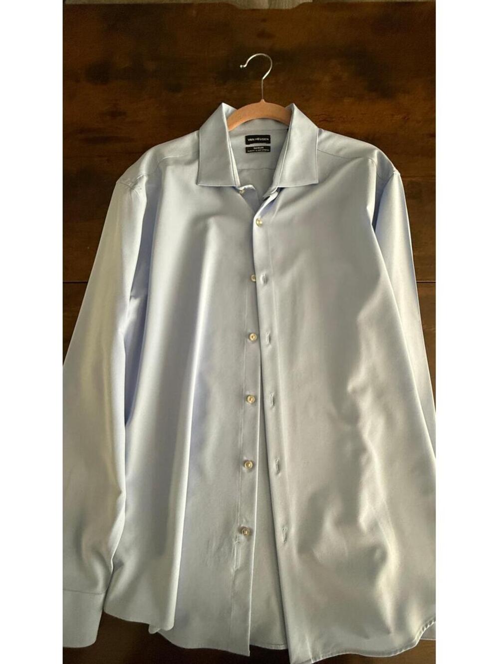 Van Heusen Traveler Dress Shirt Men’s XL Sky Blue Slim Fit Stretch 17 34/35